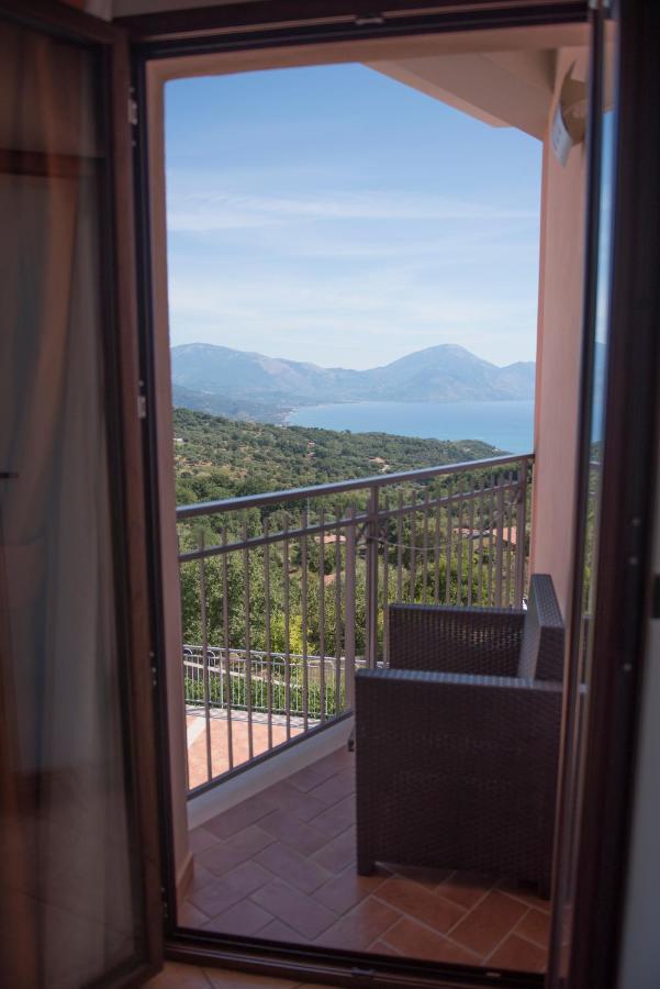 Hotel Caluna Charme Сан-Джованни-а-Пиро Экстерьер фото