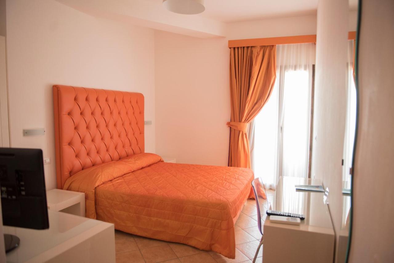 Hotel Caluna Charme Сан-Джованни-а-Пиро Экстерьер фото