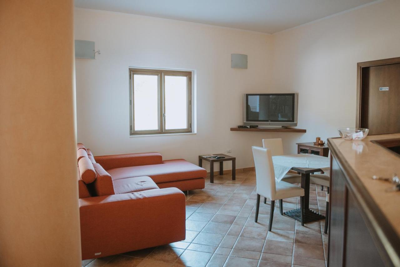 Hotel Caluna Charme Сан-Джованни-а-Пиро Экстерьер фото